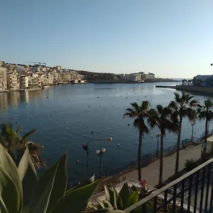 Pensjonat Seafront Akwador